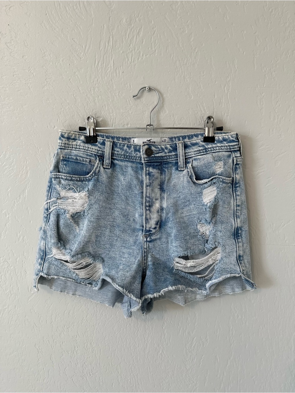 Hollister Curvy Ultra High-Rise Mom Short 3”